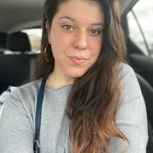 Meet your Posher, Angelica